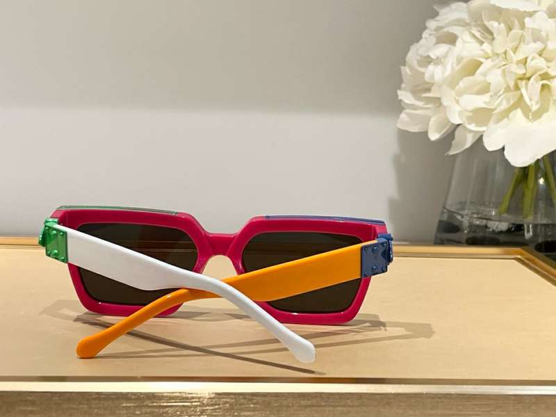 Picture of LV Sunglasses _SKUfw56704104fw